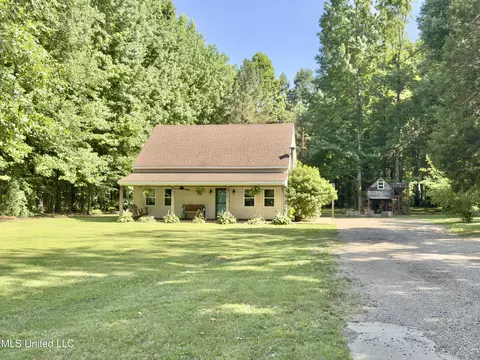 8 Bell Rd, Byhalia, MS 38611