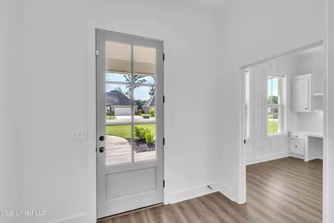 Entry Way - 202 Crestwood Pl, Madison, MS 39110 photo 1 of 2