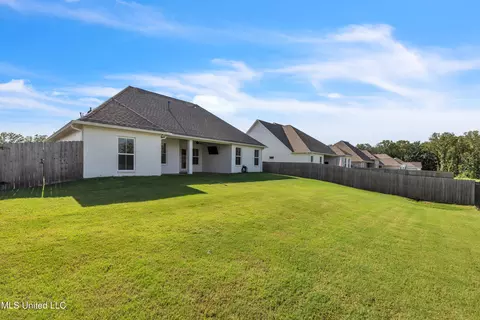 Exterior - 202 Crestwood Pl, Madison, MS 39110 photo 3 of 5