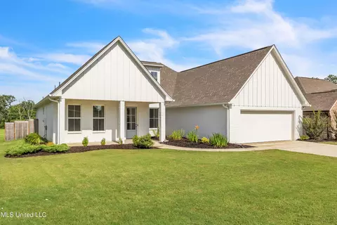 Exterior - 202 Crestwood Pl, Madison, MS 39110 photo 2 of 5