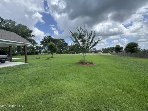 Exterior - 127 Lloyd Eubanks Rd, Lucedale, MS 39452 photo 7 of 10