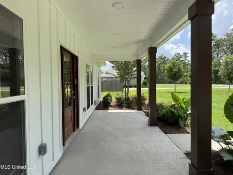 Exterior - 127 Lloyd Eubanks Rd, Lucedale, MS 39452 photo 3 of 10