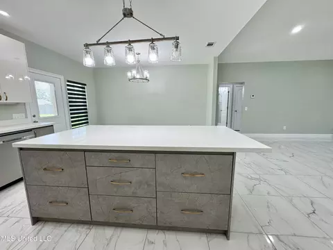 Kitchen - 127 Lloyd Eubanks Rd, Lucedale, MS 39452 photo 7 of 9