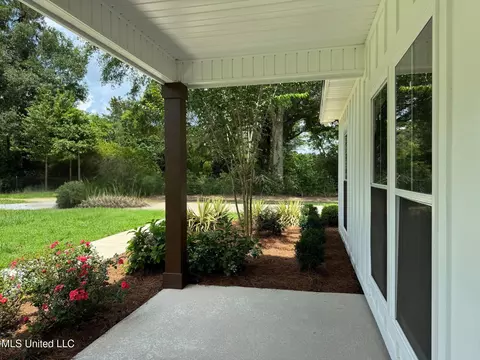 Exterior - 127 Lloyd Eubanks Rd, Lucedale, MS 39452 photo 2 of 10