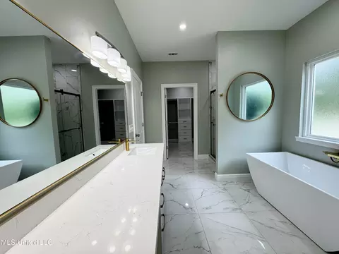 Bath - 127 Lloyd Eubanks Rd, Lucedale, MS 39452 photo 8 of 11