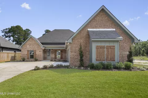 10893 Lily Ln, Gulfport, MS 39503
