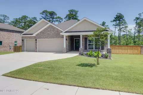 11625 Talla Dr, Ocean Springs, MS 39564