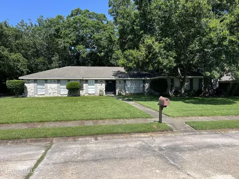 1700 Baptiste St, Pascagoula, MS 39581