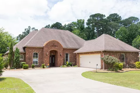 103 Bainbridge Bnd, Canton, MS 39046