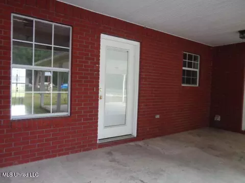 Exterior - 18700 Ms-63, Moss Point, MS 39562 photo 5 of 8