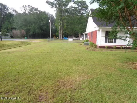 Exterior - 18700 Ms-63, Moss Point, MS 39562 photo 2 of 8