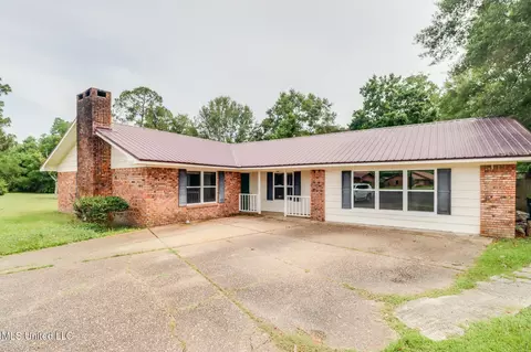 11513 Lafitte Pl, Gulfport, MS 39503