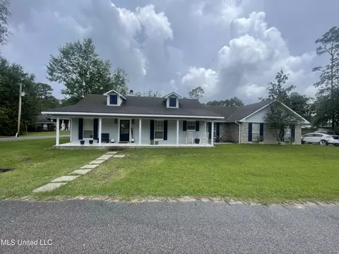 6530 Koula Dr, Diamondhead, MS 39525 photo 1