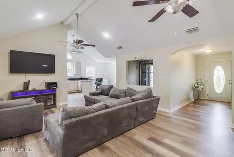 Entry Way - 196 Hopper Rd, Lucedale, MS 39452 photo 1 of 2