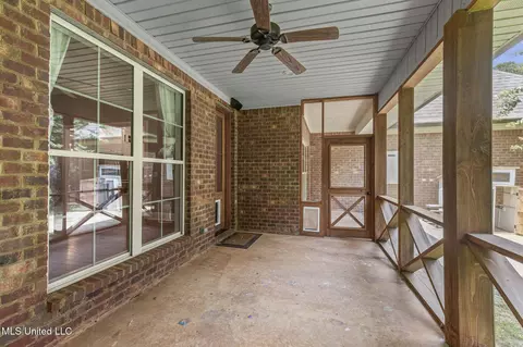 Exterior - 2426 Nottingham Rd, Jackson, MS 39211 photo 8 of 13