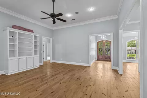 Living - 2426 Nottingham Rd, Jackson, MS 39211 photo 1 of 4