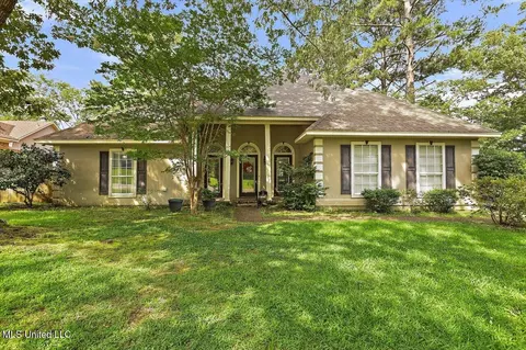 22 Parkview Rd, Clinton, MS 39056
