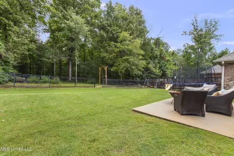 Exterior - 813 Bryce St, Brandon, MS 39047 photo 6 of 12
