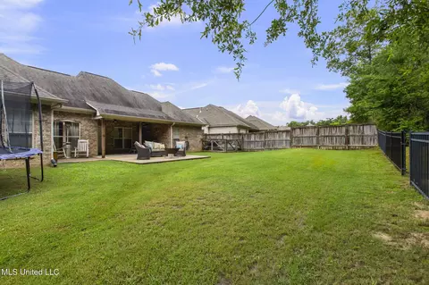 Exterior - 813 Bryce St, Brandon, MS 39047 photo 11 of 12