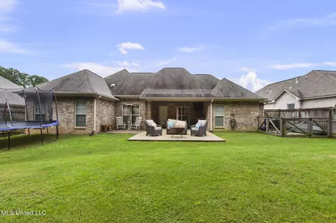 Exterior - 813 Bryce St, Brandon, MS 39047 photo 12 of 12