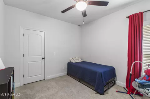 Bedroom - 813 Bryce St, Brandon, MS 39047 photo 6 of 10