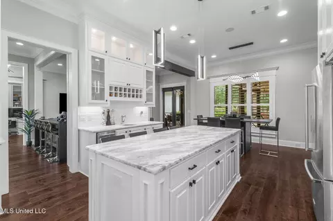 Kitchen - 302 Covington Cv, Madison, MS 39110 photo 7 of 7
