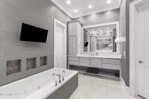 Bath - 302 Covington Cv, Madison, MS 39110 photo 6 of 10
