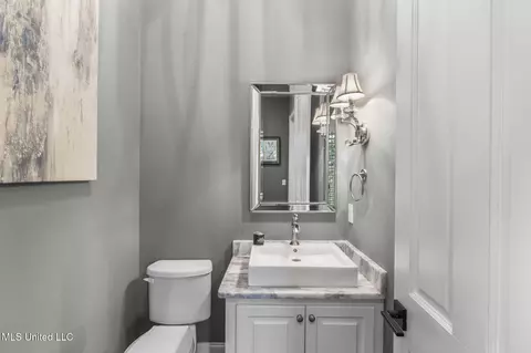 Bath - 302 Covington Cv, Madison, MS 39110 photo 1 of 10