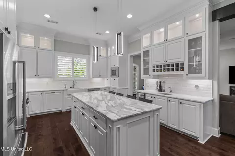 Kitchen - 302 Covington Cv, Madison, MS 39110 photo 1 of 7