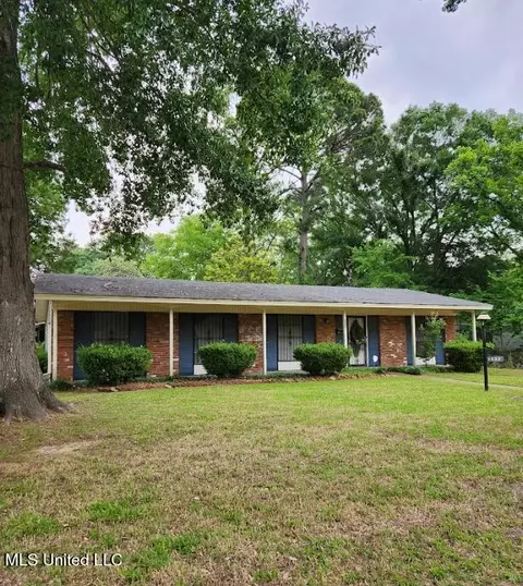 2520 Queensroad Ave, Jackson, MS 39213 photo 1