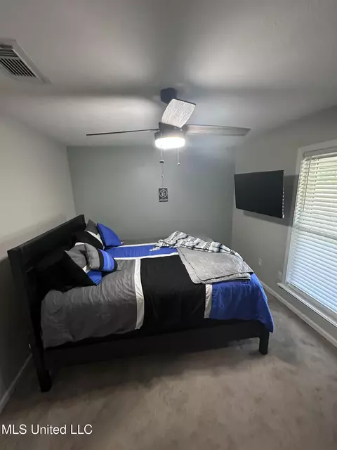Bedroom - 559 N Springlake Cir, Terry, MS 39170 photo 3 of 3