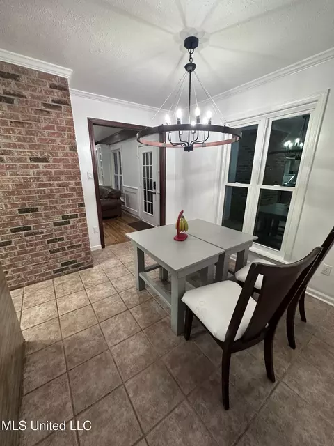 Dining - 559 N Springlake Cir, Terry, MS 39170 photo 1 of 1