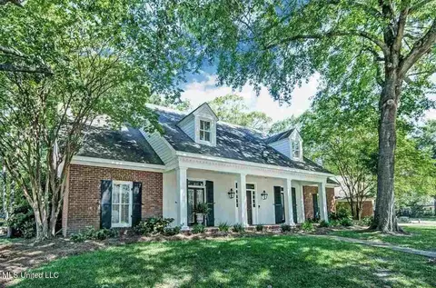5145 Canton Heights Dr, Jackson, MS 39211
