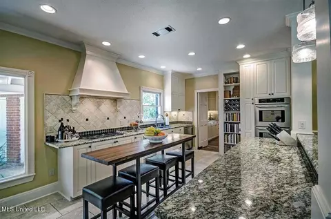 Kitchen - 5145 Canton Heights Dr, Jackson, MS 39211 photo 1 of 3