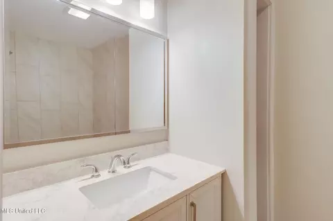 10375 Pin Oak Dr, Biloxi, MS 39532 photo 16