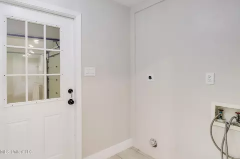 10375 Pin Oak Dr, Biloxi, MS 39532 photo 11