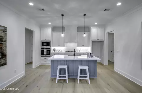 Kitchen - 1841 Freedom Ring Dr, Brandon, MS 39047 photo 4 of 7