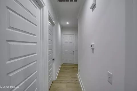 Entry Way - 1841 Freedom Ring Dr, Brandon, MS 39047 photo 2 of 3