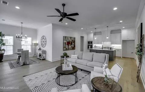 Living - 1841 Freedom Ring Dr, Brandon, MS 39047 photo 5 of 5