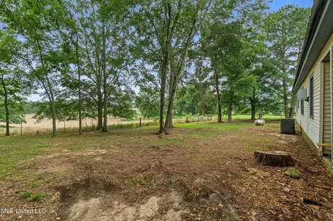 671 Scr 37, Mize, MS 39116 photo 36