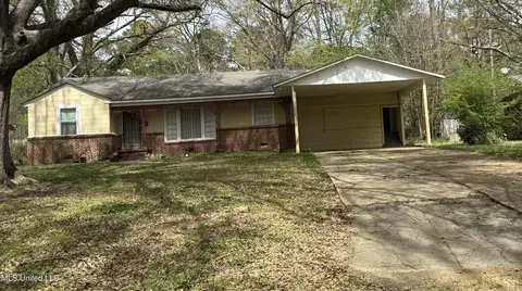 282 Iris Ave, Jackson, MS 39206