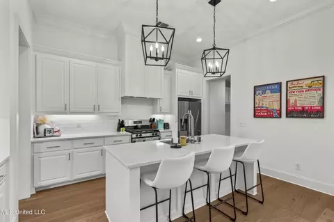 Kitchen - 130 Hampton Ln, Madison, MS 39110 photo 2 of 4