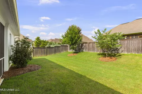 Exterior - 130 Hampton Ln, Madison, MS 39110 photo 8 of 11