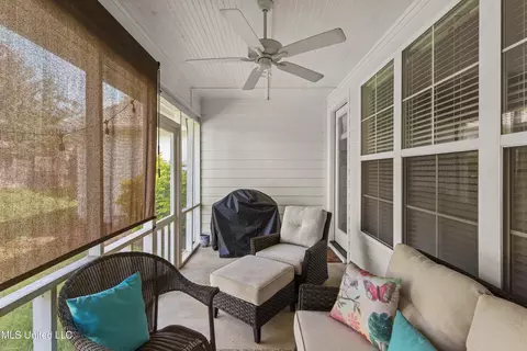 Exterior - 130 Hampton Ln, Madison, MS 39110 photo 6 of 11