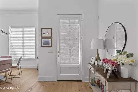 Entry Way - 130 Hampton Ln, Madison, MS 39110 photo 1 of 6