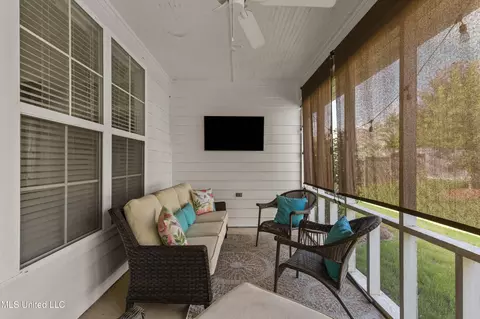 Exterior - 130 Hampton Ln, Madison, MS 39110 photo 5 of 11