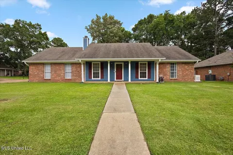 313 Brookwoods Dr, Ridgeland, MS 39157