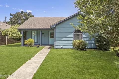 172 Briarfield Ave, Biloxi, MS 39531