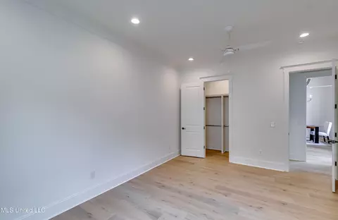 Bedroom - 517 Central Cir, Flowood, MS 39232 photo 5 of 15