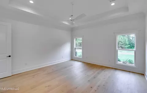 Bedroom - 517 Central Cir, Flowood, MS 39232 photo 9 of 15